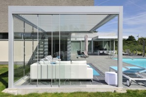 B-200 grey poolhouse glass_BRU0036_resultat